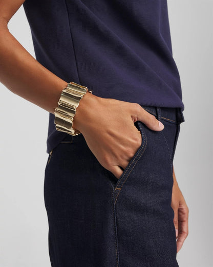 Gold Wavy Stretch Cuff