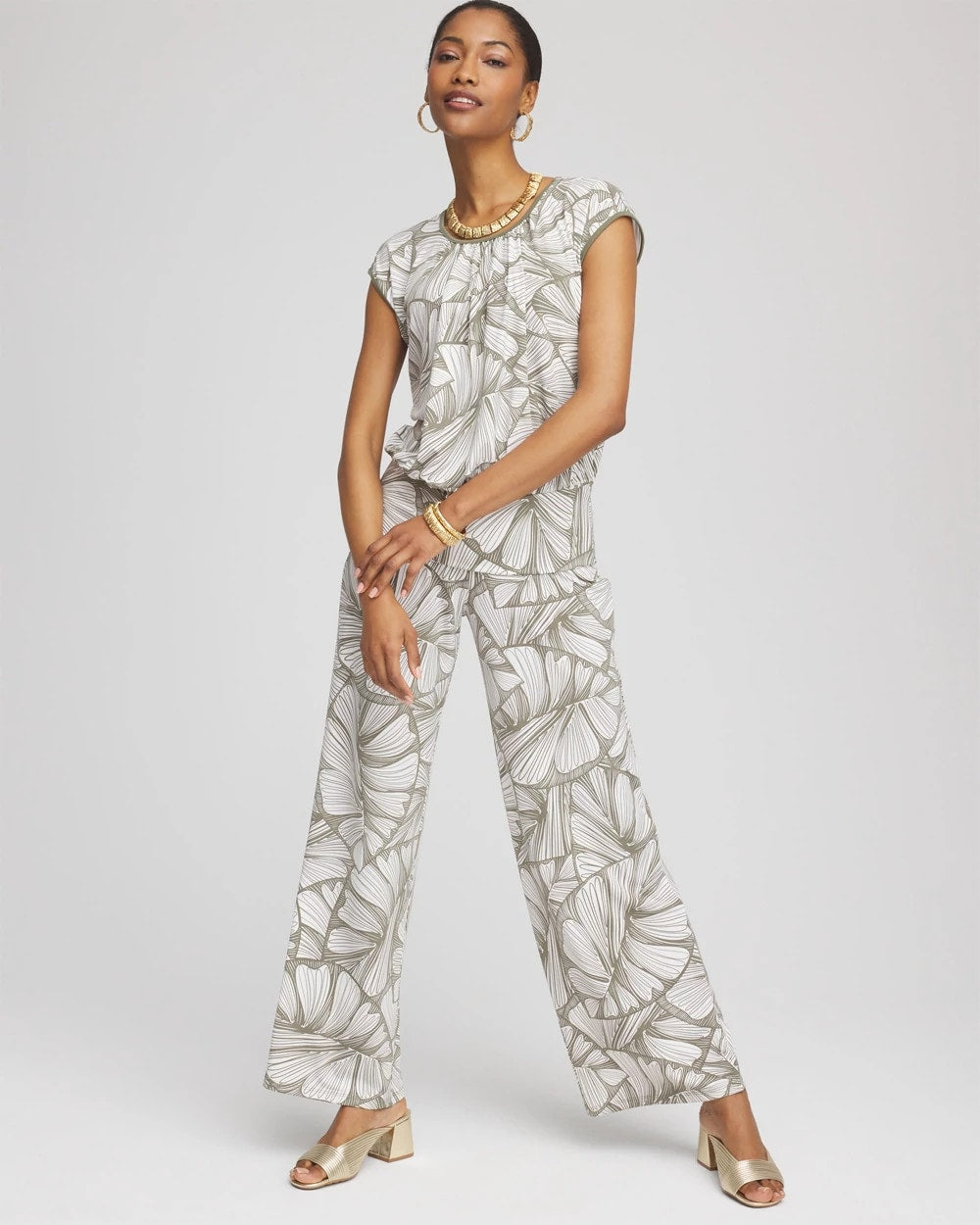 Travelers™ Abstract Leaf Print Knit Wide-Leg Pants