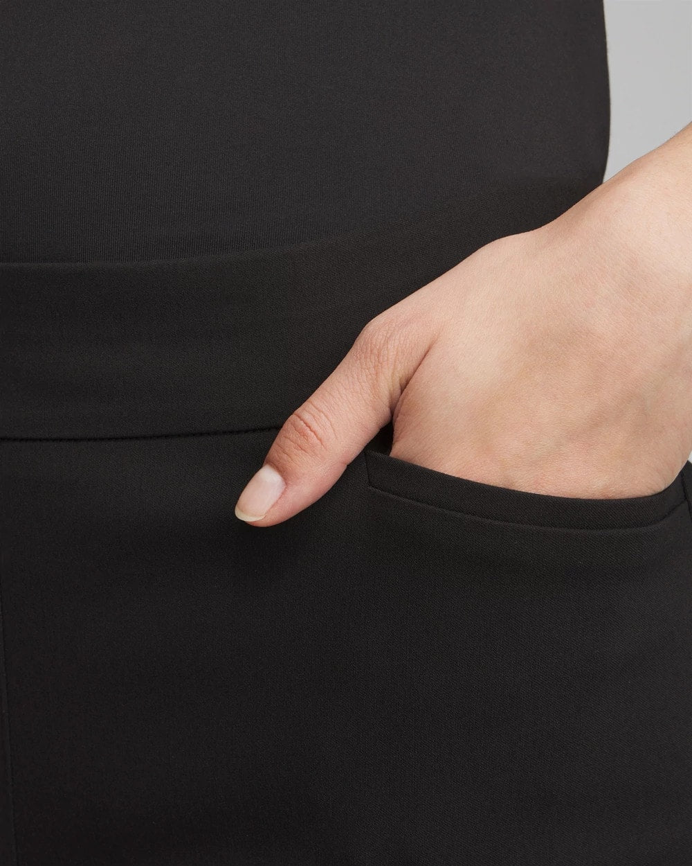 Brigitte™ Rivet Pull-On Capri Pants